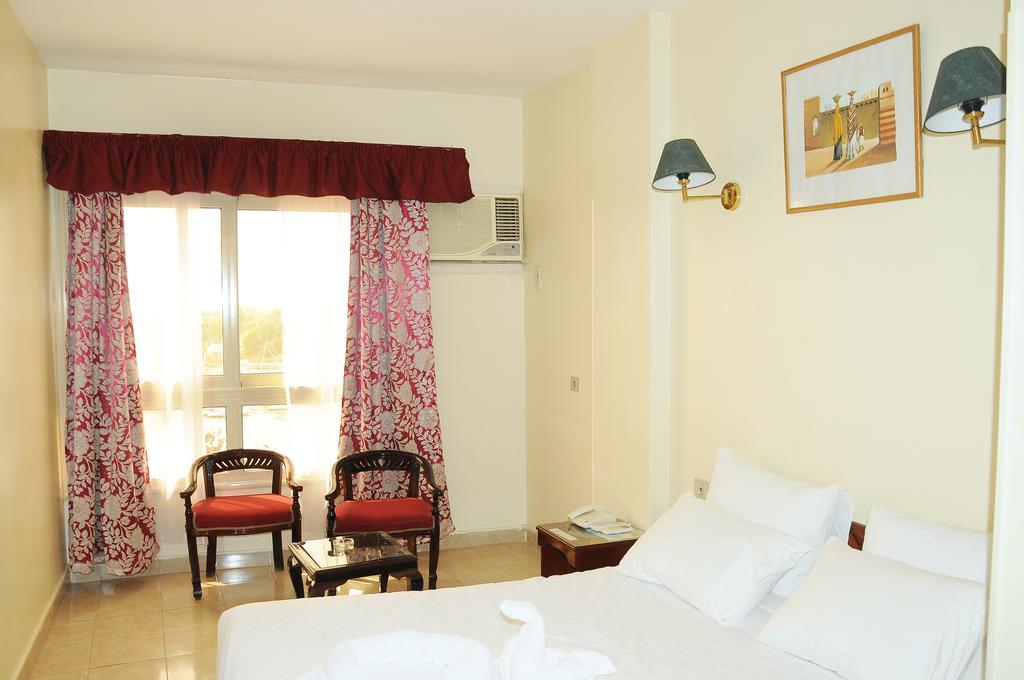 Nile Hotel Assuan Exterior foto